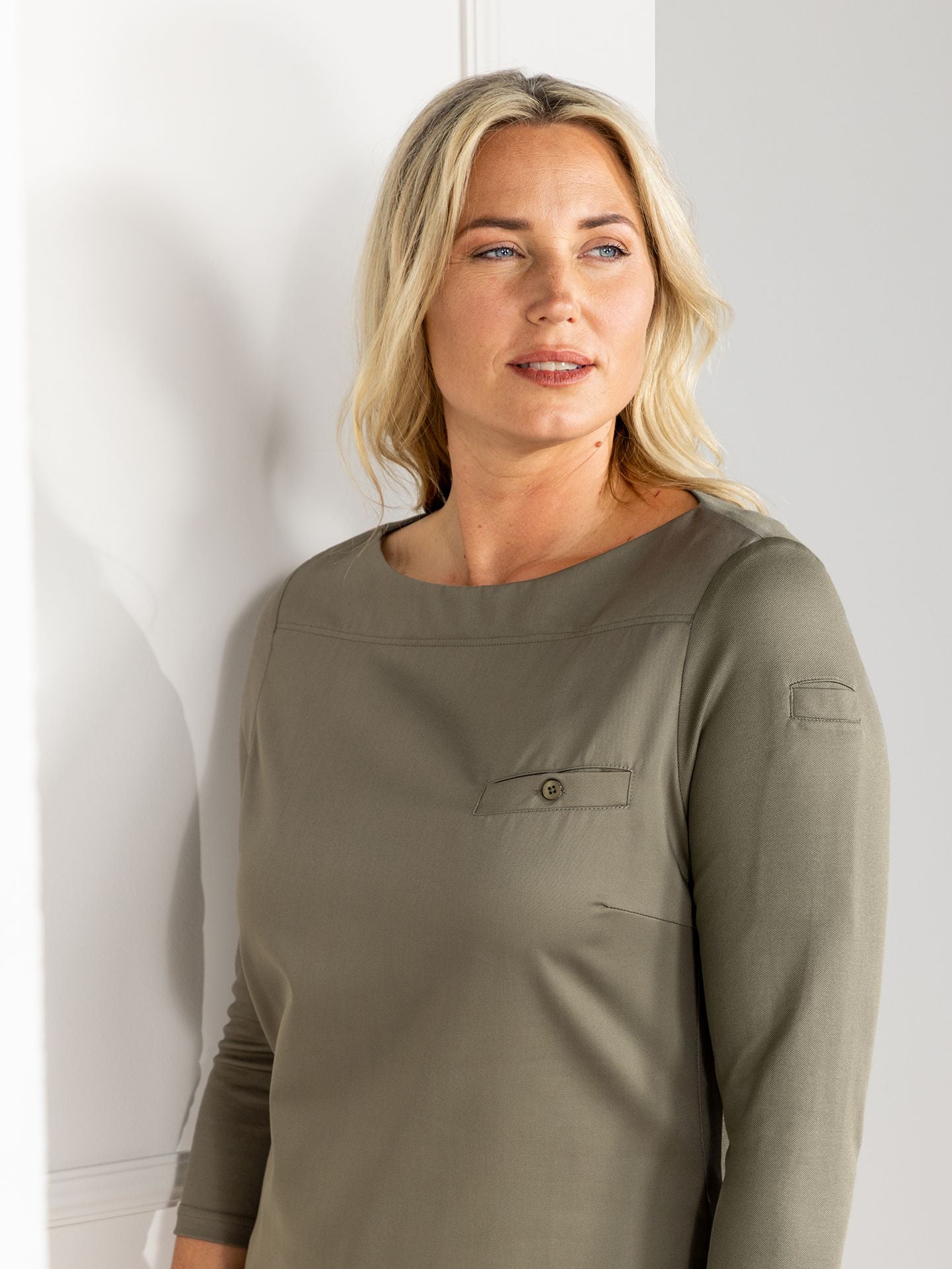 Damen-Gastroshirt Evy 1212 mit Bootskragen