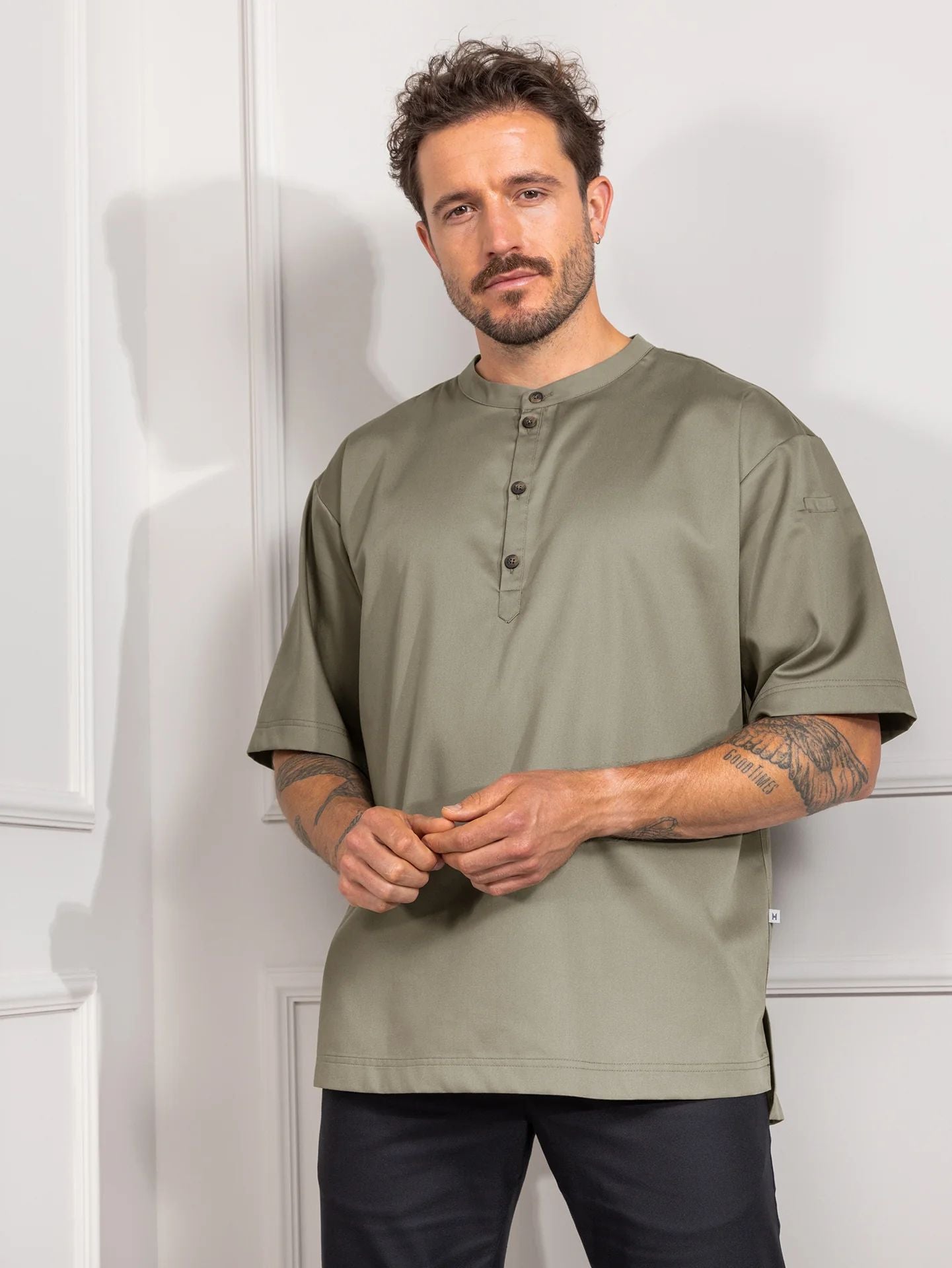 Oversized Shirt 1408 Gorgio olivette von Le Nouveau Chef bei workers friend bestellen