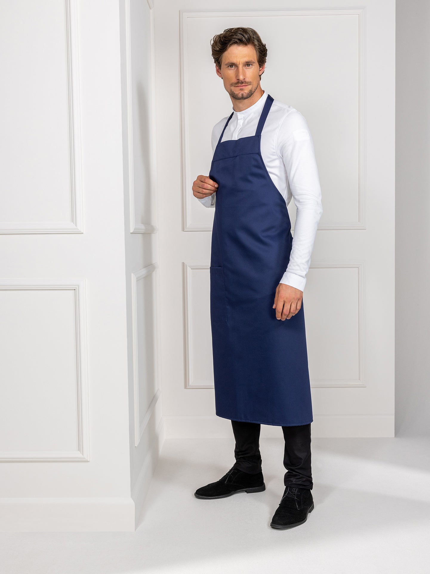Extrabreite Latzschürze 1070 Peter mit Taschen