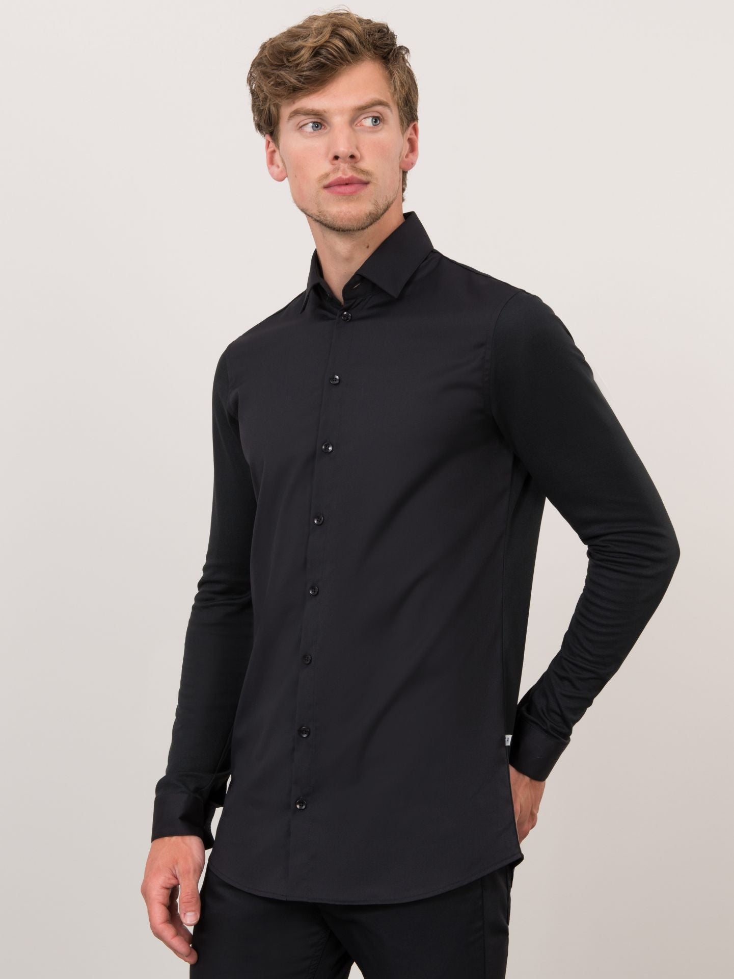 Herren Hemd Liam 1244 schwarz Slim Fit von Le Nouveau Chef bei workers friend