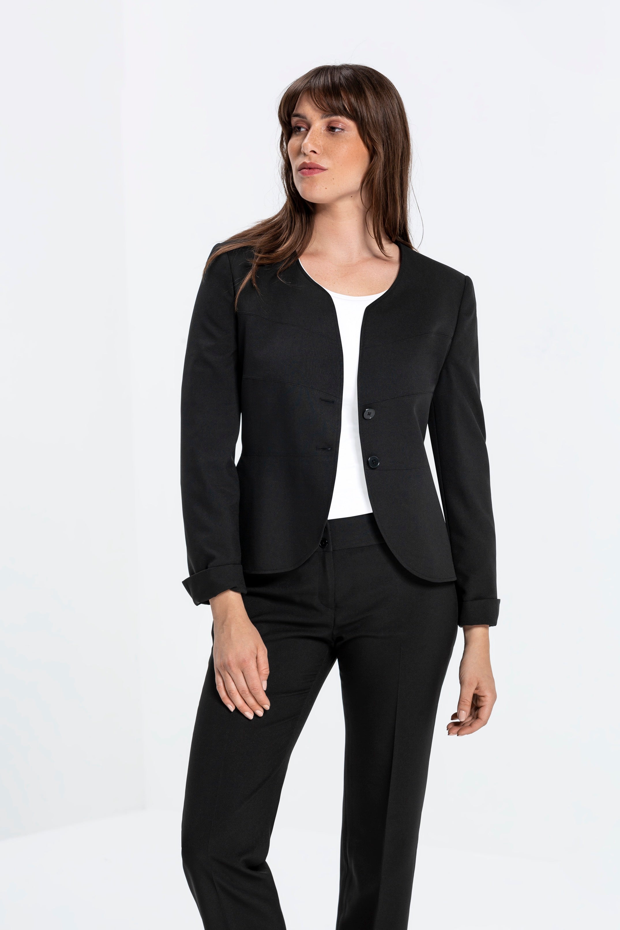 Schwarzer Damen Blazer 8404 classic mit Rundhals bei workers friend bestellen