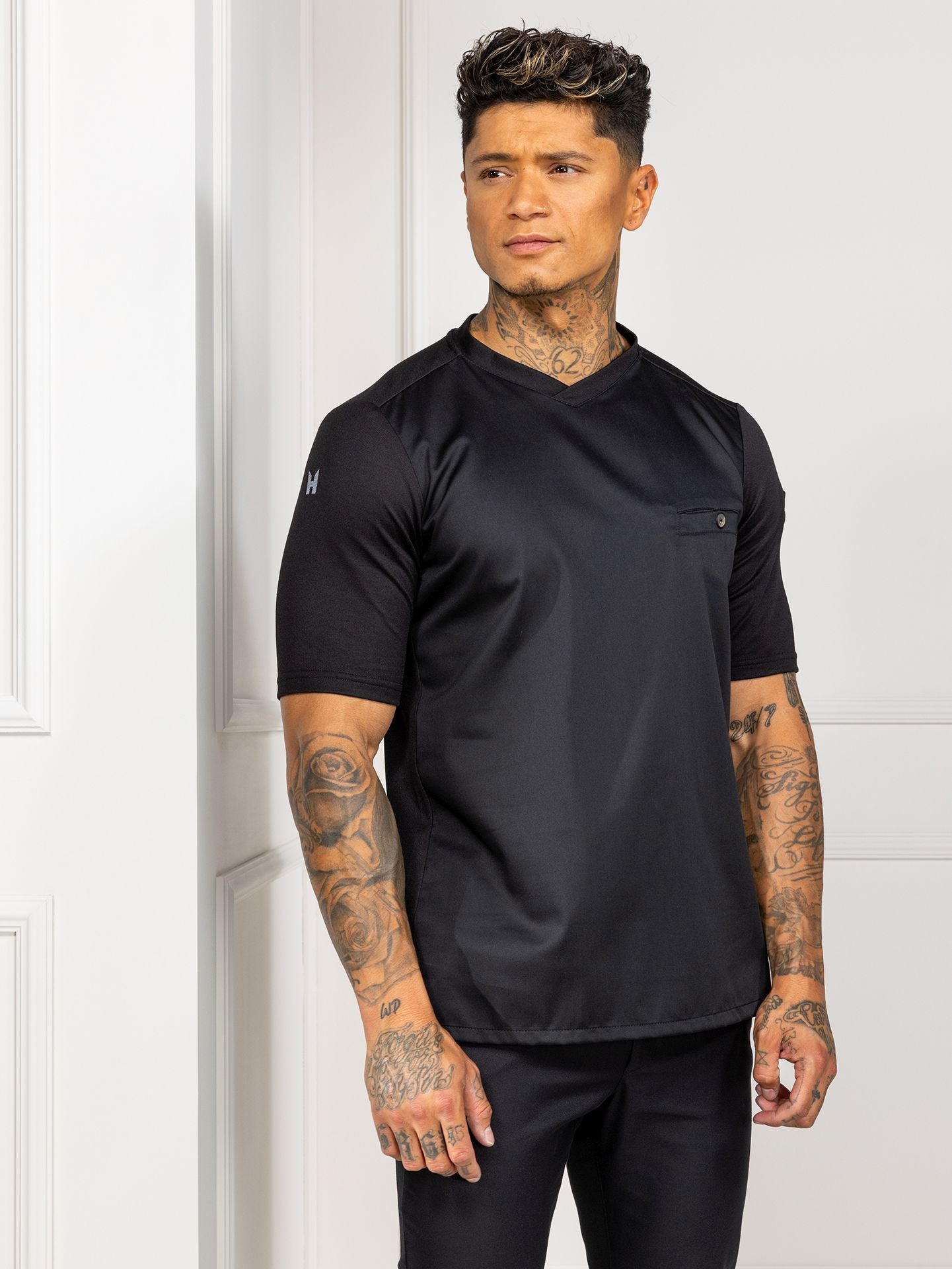 Edles Gastro Shirt Ferre 8001 schwarz von Le Nouveau Cehr bei workers friend bestellen
