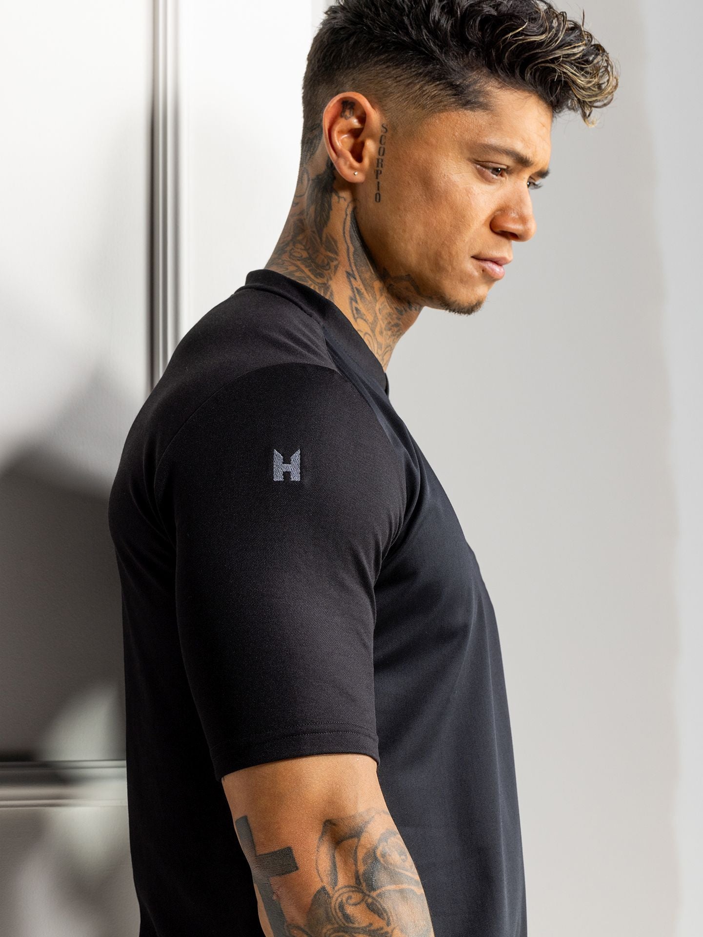 Edles Gastro Shirt Ferre 8001 schwarz von Le Nouveau Cehr bei workers friend bestellen