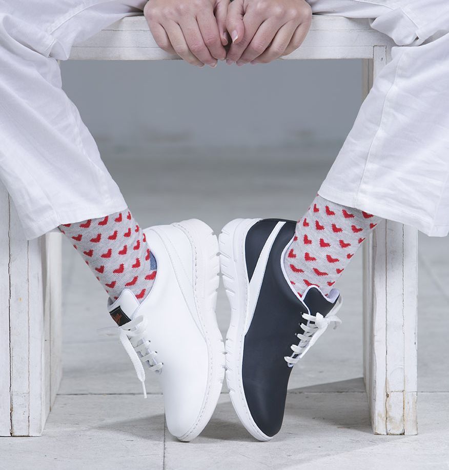 Altea_Kochschuh_und_Pflegeschuh_schwarz_und_weiss